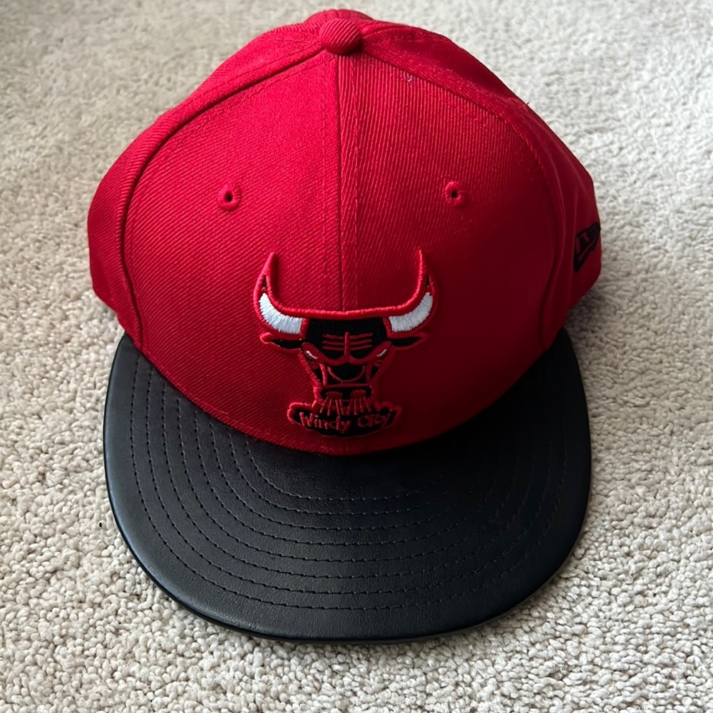 DONATED New Era Chicago Bulls Leather Brim Snap Back Hat